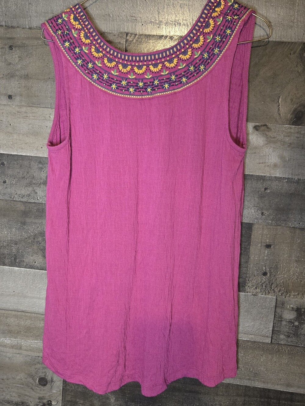 Anthropologie Akemi and Kin embroidered tank top - Picture 4 of 7